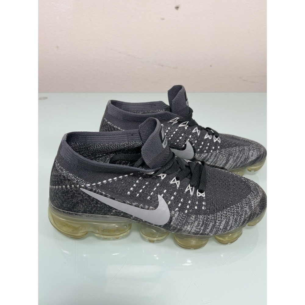 Nike Vapormax Flyknit Men's 8 Black Grey White Air Running Sneakers